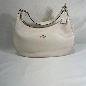 Coach Cream Pebbled Leather Harley East West Hobo - Pre-Owned